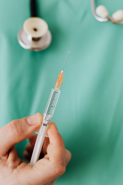 Očkování proti  Covid-19 - informace pro onkologické pacienty a jejich blízké!  